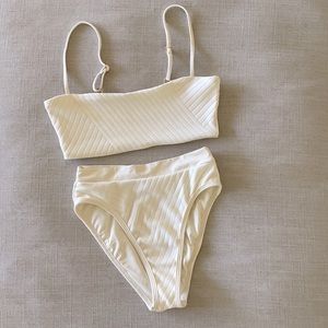 L Space - Small top + bottom. White.